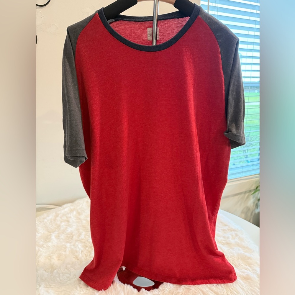 J.Crew Raglan Short Sleeve T-Shirt – Red & Charcoal – Size Large